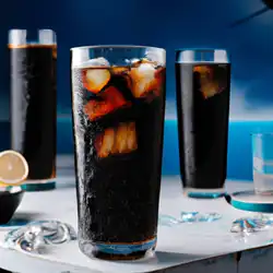 Une image de L'histoire du Black Wave, le cocktail qui a fait chavirer un navire - image générée par IA (DALL-E)