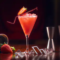 Une image de Cocktail Aurora Sunrise, parfait pour une soirée entre amis 🌅🍹