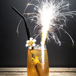Une image de Les Sunny Sparklers : le cocktail qui va te faire voir la vie en rose
