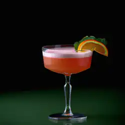 Une image de Green Sour : le cocktail frais et fruité parfait pour l'été 🍸🍏🍋 - image générée par IA (DALL-E)