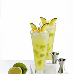 Une image de Le cocktail qui va te faire voir la vie en vert 🍸💚