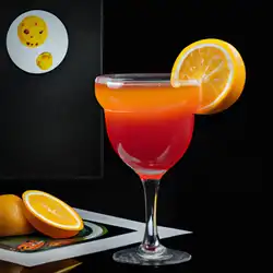 Une image de La Margarita Lunaire : le cocktail qui va vous faire voyager jusqu'à la lune 🚀🌕 - image générée par IA (DALL-E)