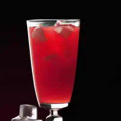Une image de Rouge Pop-Ginger : le cocktail qui réveille tes papilles ! - image générée par IA (DALL-E)