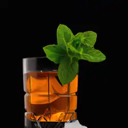 Une image de Harmonie fruitée et équilibrée : dégustez mon cocktail de fou ! - image générée par IA (DALL-E)