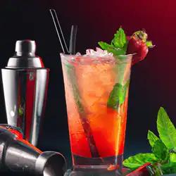 Une image de « Fraise-Menthe-Orange, le cocktail qui vous botte le cul »
