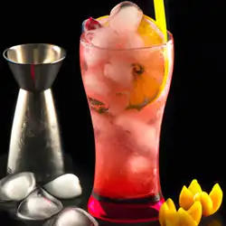 Une image de Cœur de Grenadine : le cocktail qui fait battre ton cœur et ton palais
