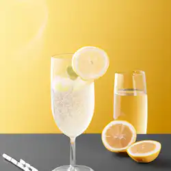 Une image de Je ne sais pas pour vous, mais moi j'adore les cocktails qui ont du peps - image générée par IA (DALL-E)