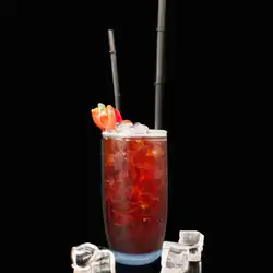 Une image de Le cocktail Tazza-Strawfusion : le mélange qui te donne des ailes !