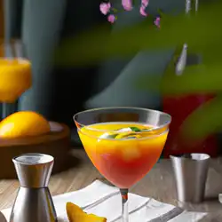 Une image de Le Cocktail Mangue Espagnole : le cocktail qui a fait danser mes papilles