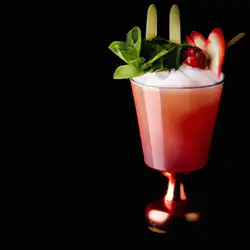 Une image de Le Fraise-Ananas Fantaisie, le cocktail qui te fait voir la vie en rose
