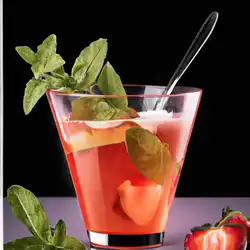 Une image de La tentation des fraises : un cocktail à ne pas manquer !