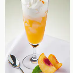 Une image de Peaches & Cream : un cocktail qui va vous faire fondre